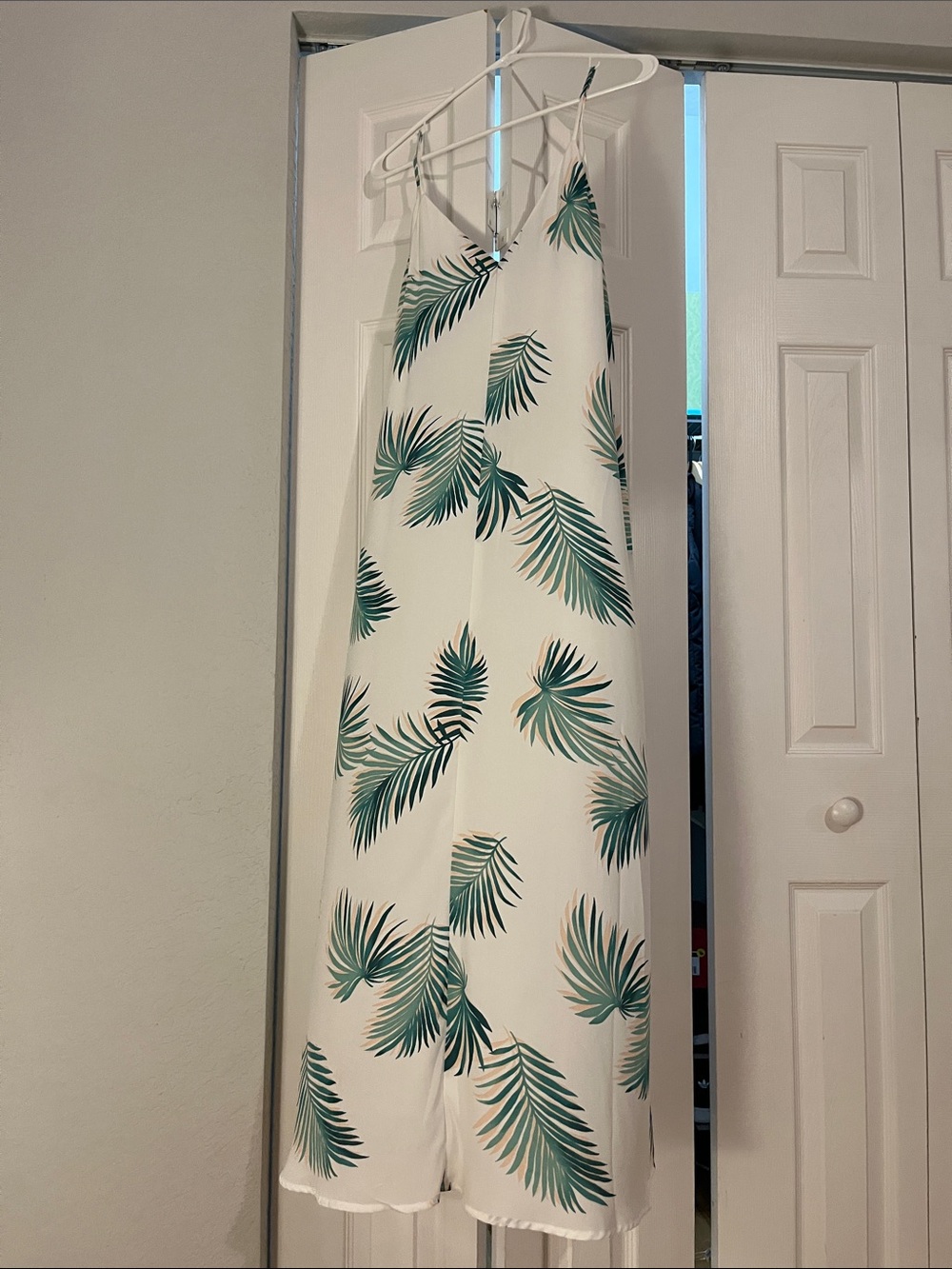 Forever 21 White Maxi Dress with Green Palm Print - Picture 6 of 16